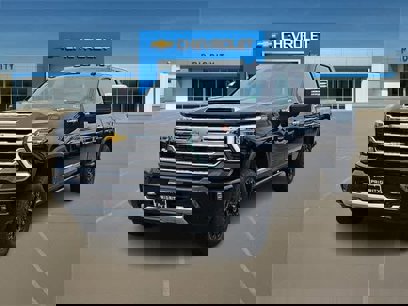 New 2025 Chevrolet Silverado 3500 High Country w/ Technology Package