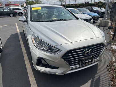Used 2018 Hyundai Sonata SE w/ Cargo Package