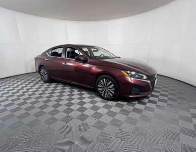 Used 2023 Nissan Altima 2.5 SV