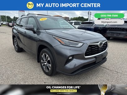 Used 2022 Toyota Highlander XLE