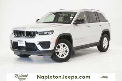 Used 2024 Jeep Grand Cherokee Laredo