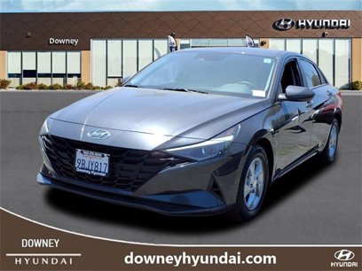 Used 2022 Hyundai Elantra SE w/ Cargo Package