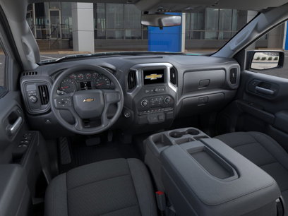 New 2025 Chevrolet Silverado 1500 Custom