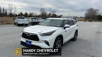 Used 2021 Toyota Highlander XLE