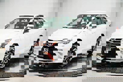 Used 2016 Toyota Camry SE