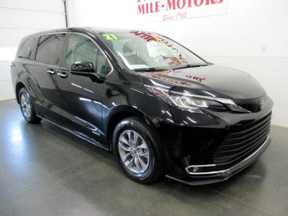 Used 2021 Toyota Sienna XLE