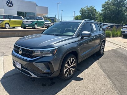 Certified 2022 Volkswagen Taos SE w/ Panoramic Sunroof Package