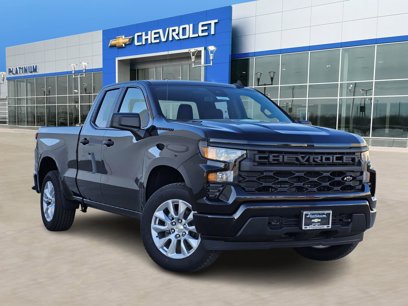 New 2025 Chevrolet Silverado 1500 Custom w/ LPO, Dark Essentials Package