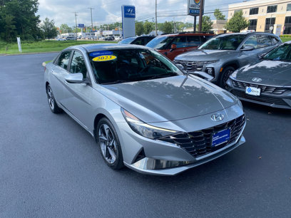 Certified 2023 Hyundai Elantra Limited w/ Preferred Accessory Package
