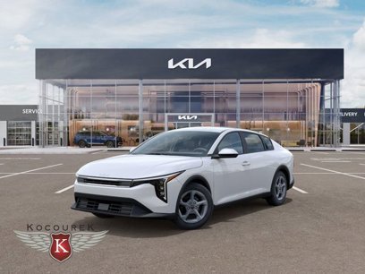 New 2025 Kia K4 LXS