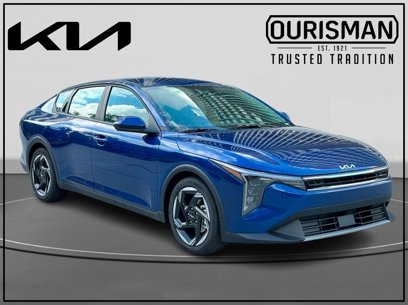 New 2025 Kia K4 EX