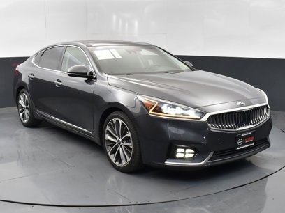 Used 2018 Kia Cadenza Technology