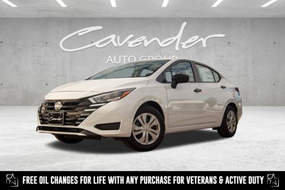 New 2025 Nissan Versa S w/ Trunk Package
