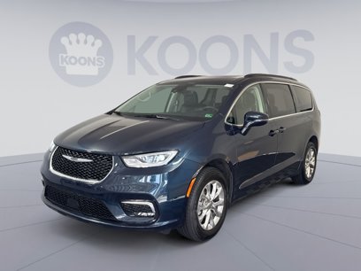 Used 2022 Chrysler Pacifica Touring-L