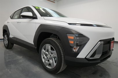 New 2025 Hyundai Kona SE