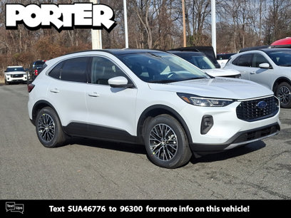 New 2025 Ford Escape SE w/ PHEV Premium Package
