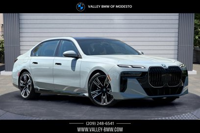 New 2025 BMW 740i