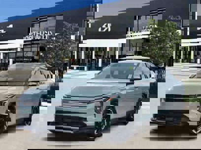 Certified 2025 Kia K4 EX