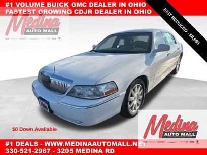 Used 2009 Lincoln Town Car Signature Limited