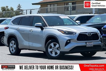Certified 2023 Toyota Highlander LE