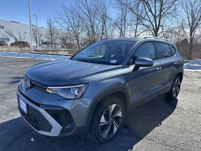New 2025 Volkswagen Taos SE