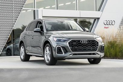 Certified 2024 Audi Q5 e Premium Plus