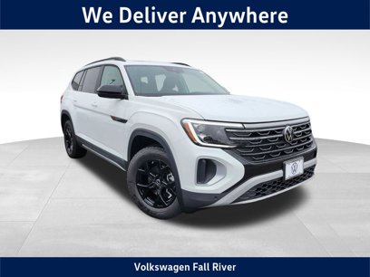 New 2025 Volkswagen Atlas Peak Edition SE