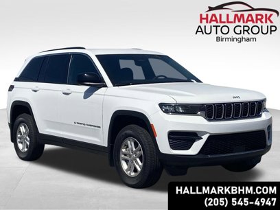 New 2025 Jeep Grand Cherokee Laredo w/ MOPAR Finishing Package