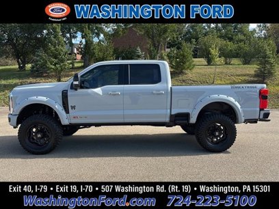 New 2025 Ford F250 Lariat w/ Lariat Ultimate Package