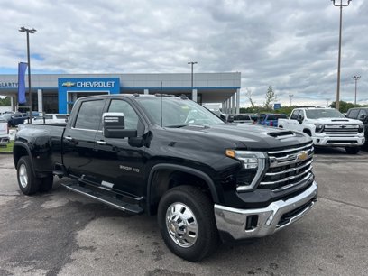 New 2025 Chevrolet Silverado 3500 LTZ w/ LTZ Convenience Package