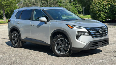 Certified 2025 Nissan Rogue SV
