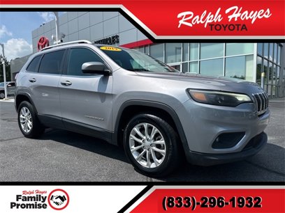 Used 2019 Jeep Cherokee Latitude w/ Popular Appearance Group