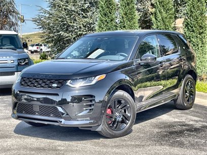 New 2025 Land Rover Discovery Sport Dynamic SE