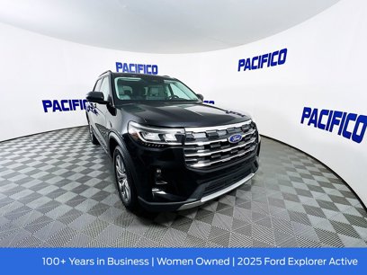 Used 2025 Ford Explorer Active w/ Active Comfort Package