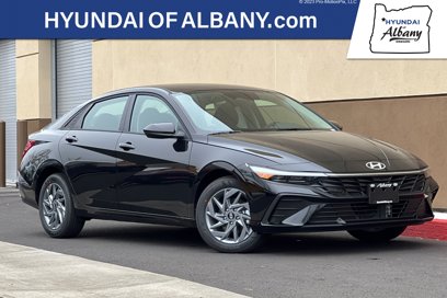 New 2025 Hyundai Elantra Blue