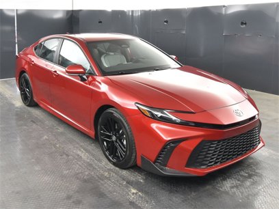 Used 2025 Toyota Camry SE