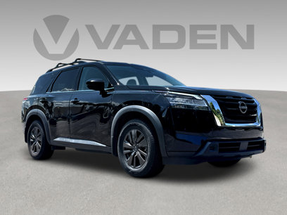 Used 2022 Nissan Pathfinder SV w/ SV Premium Package