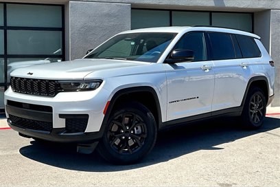 Used 2024 Jeep Grand Cherokee L Laredo