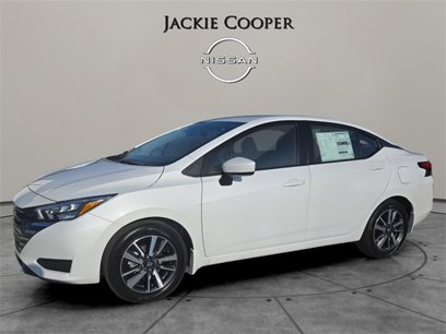 New 2025 Nissan Versa SV w/ Trunk Package
