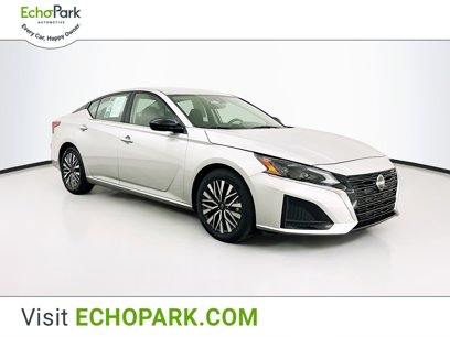 Used 2024 Nissan Altima 2.5 SV