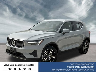 Certified 2025 Volvo XC40 B5 Core