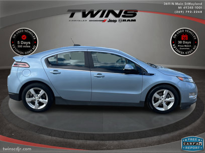Used 2015 Chevrolet Volt w/ Enhanced Safety Package 1