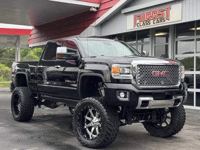Used 2015 GMC Sierra 2500 Denali w/ Duramax Plus Package