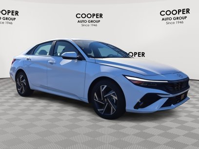 New 2025 Hyundai Elantra SEL