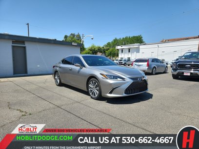 Used 2020 Lexus ES 300h w/ Premium Package