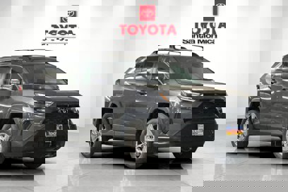 New 2025 Toyota RAV4 XLE