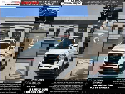 Used 2022 GMC Terrain SLE w/ Driver Convenience Package