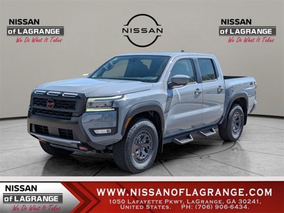 New 2025 Nissan Frontier PRO-4X w/ Pro Convenience Package