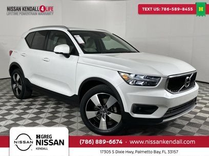Used 2021 Volvo XC40 T4 Momentum w/ Climate Package