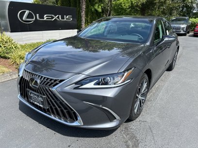 New 2025 Lexus ES 300h w/ Premium Package